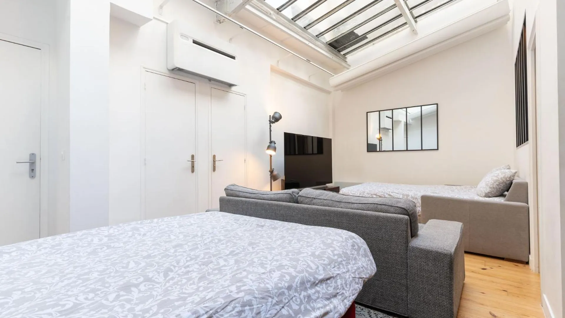 Loft House 3 Bedroom Bastille, Marais Ac By Lcc Agency Paris Apartment