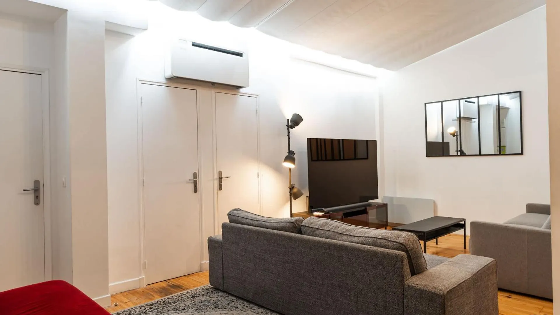 Appartement Loft 3 chambres Bastille, Marais, Père Lachaise Paris France